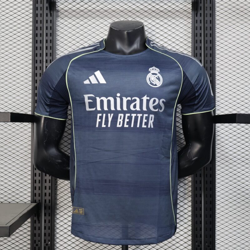 DTS – MAILLOT REAL MADRID 2025 a Bamako Mali