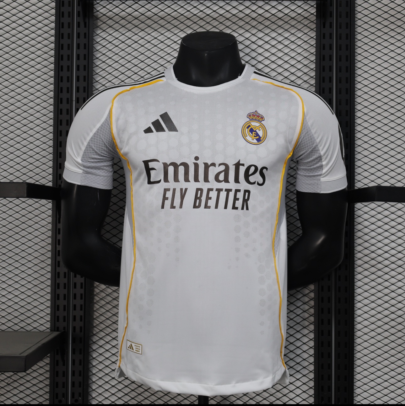 DTS – MAILLOT REAL MADRID 2025 a Bamako Mali