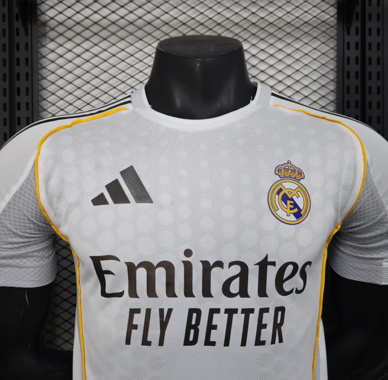 DTS – MAILLOT REAL MADRID 2025 a Bamako Mali – Image 3