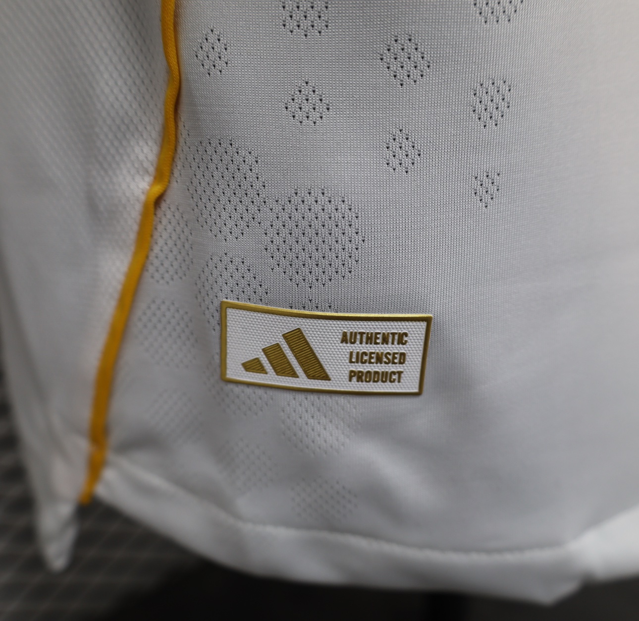 DTS – MAILLOT REAL MADRID 2025 a Bamako Mali – Image 4