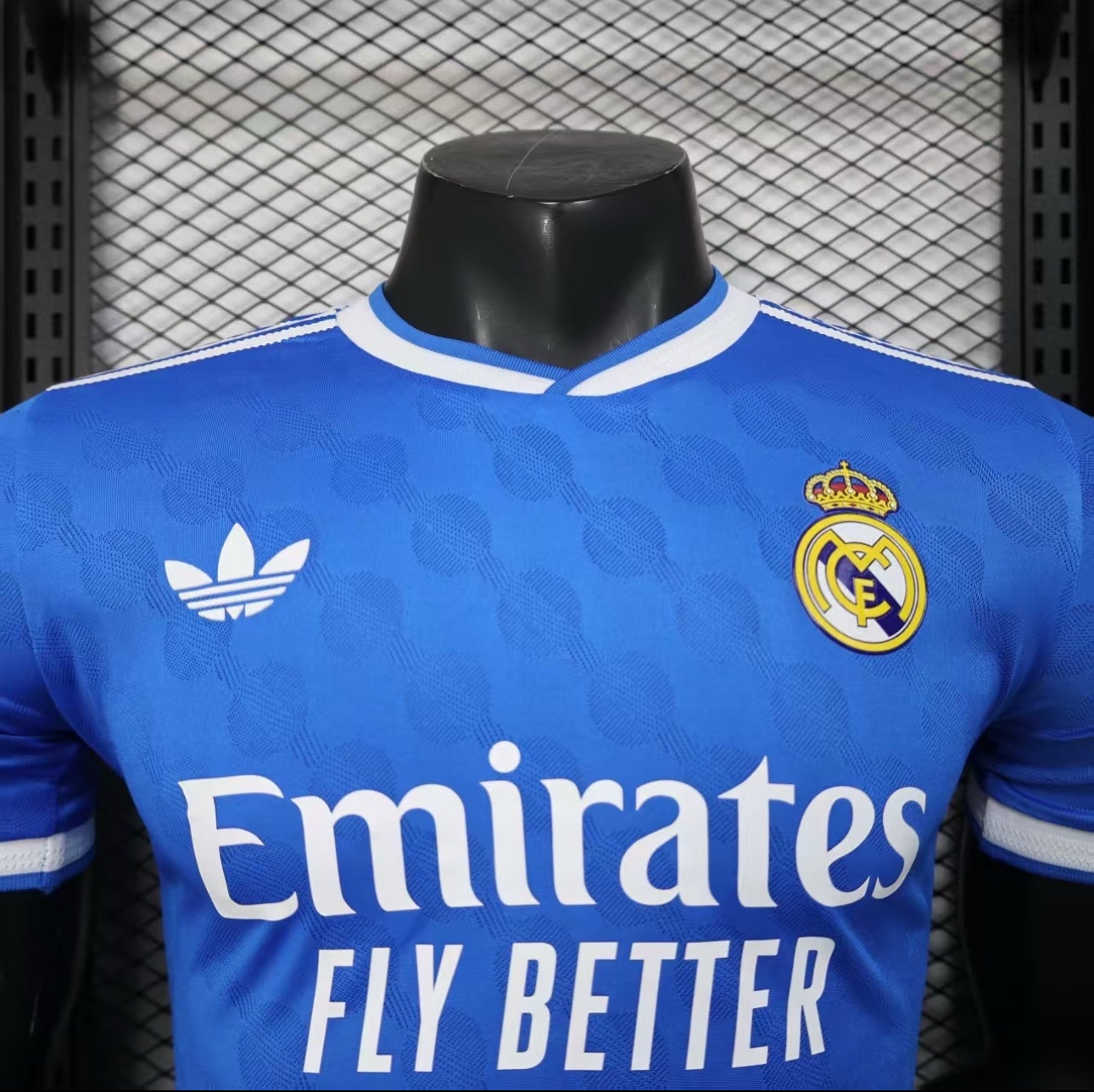 DTS – MAILLOT
REAL MADRID a Bamako Mali – Image 4
