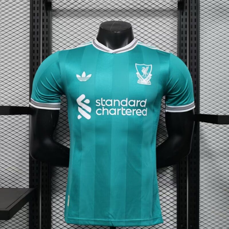 DTS – MAILLOT  
LIVERPOOL a Bamako Mali