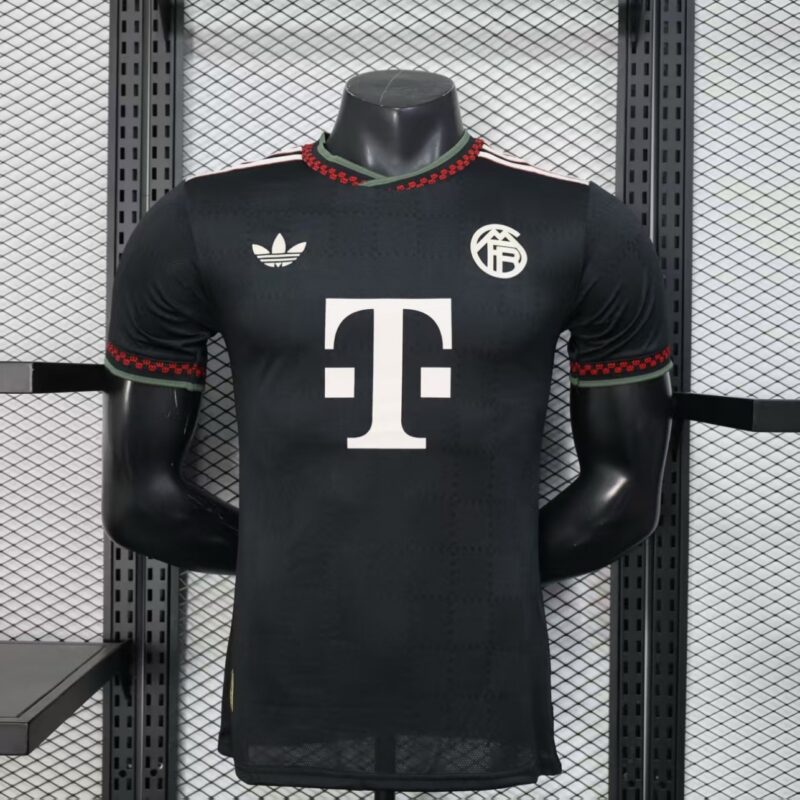 DTS – MAILLOT  
BAYERN a Bamako Mali