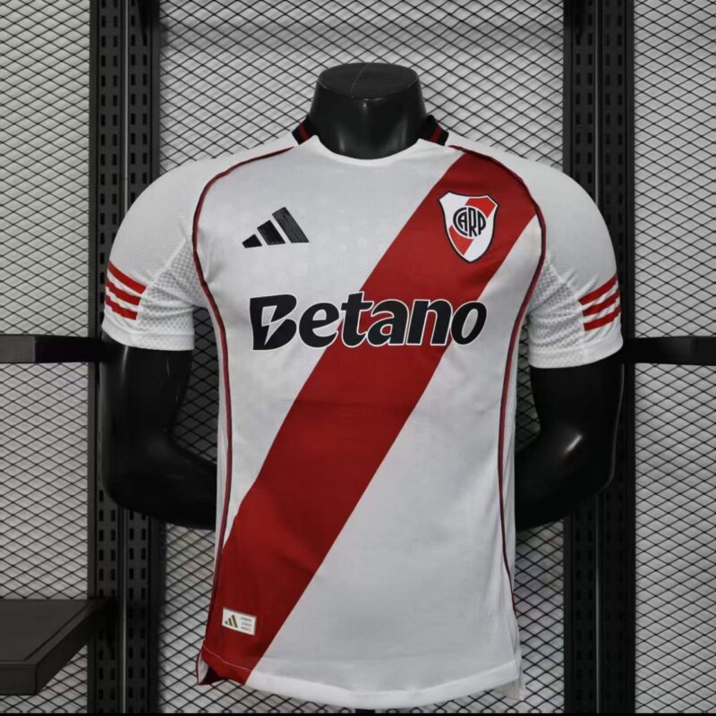 DTS – MAILLOT  
     RIVER PLATE a Bamako Mali